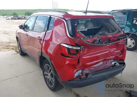 2019 Jeep Compass Sun And Wheel Fwd from USA, damaged, VIN 3C4NJCBBXKT668557